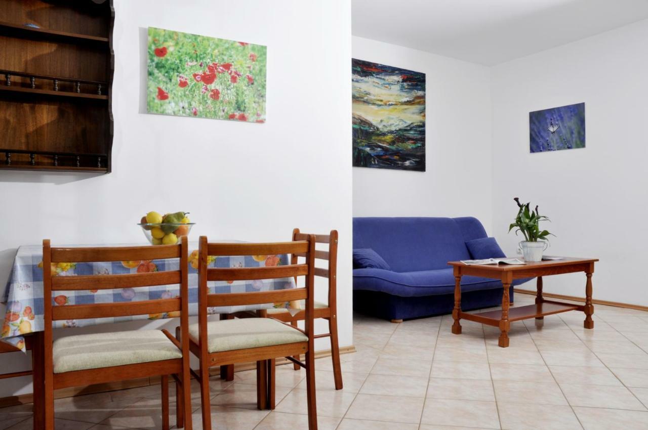 Apartmani Novotny Plavi Банёл Экстерьер фото